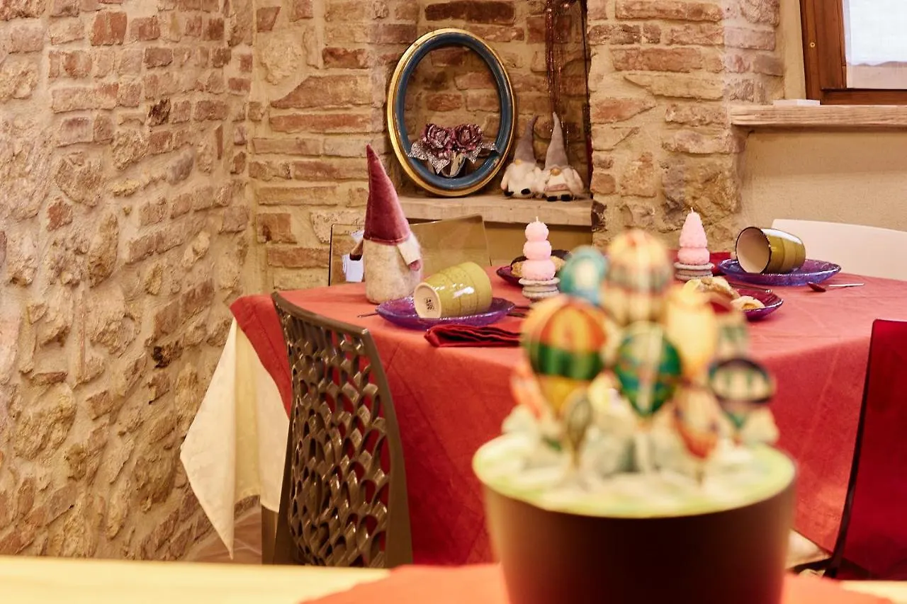 La Civetta, Montepulciano Apartment In Historical Center, Free Wifi Italy