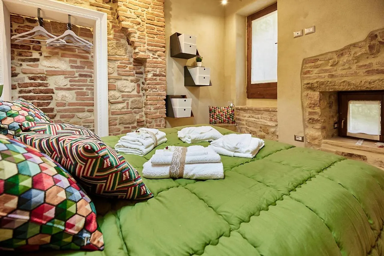 La Civetta, Montepulciano Apartment In Historical Center, Free Wifi 0*,  Italy